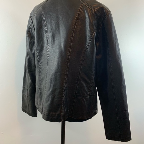 Leather Jacket - Picture 6 of 6